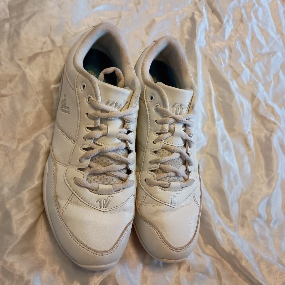Varsity Cheerleader 3 White Leather Cheer Shoes Women's Size 8 Athletic